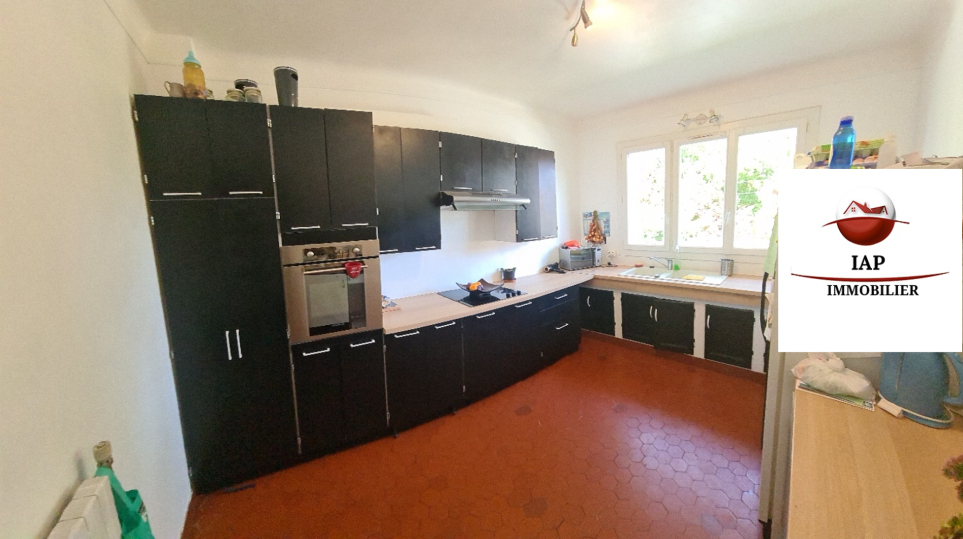 MAISON FAMILIALE  +  APPARTEMENT INDEPENDANT. AU COEUR D'ORGERUS