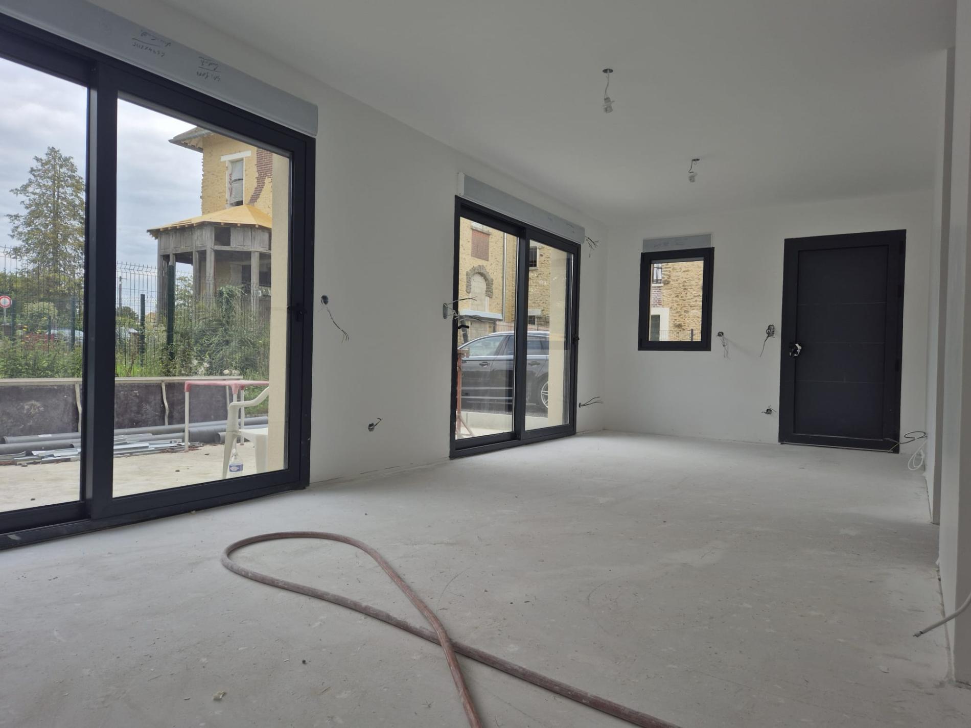 MAISON NEUVE Entre ORGERUS et HOUDAN