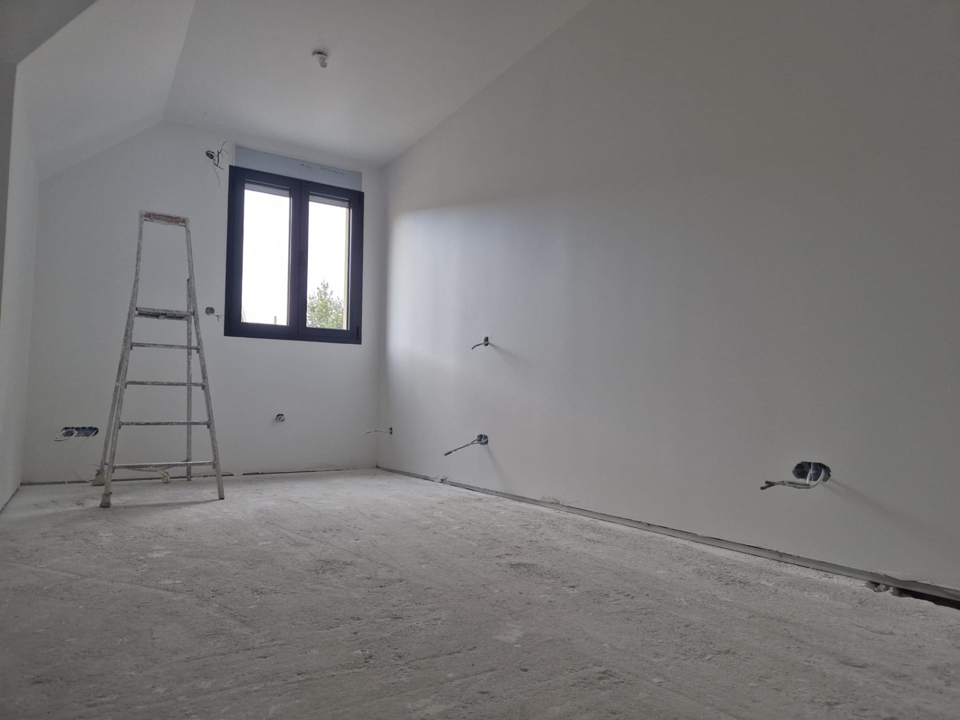 MAISON NEUVE Entre ORGERUS et HOUDAN