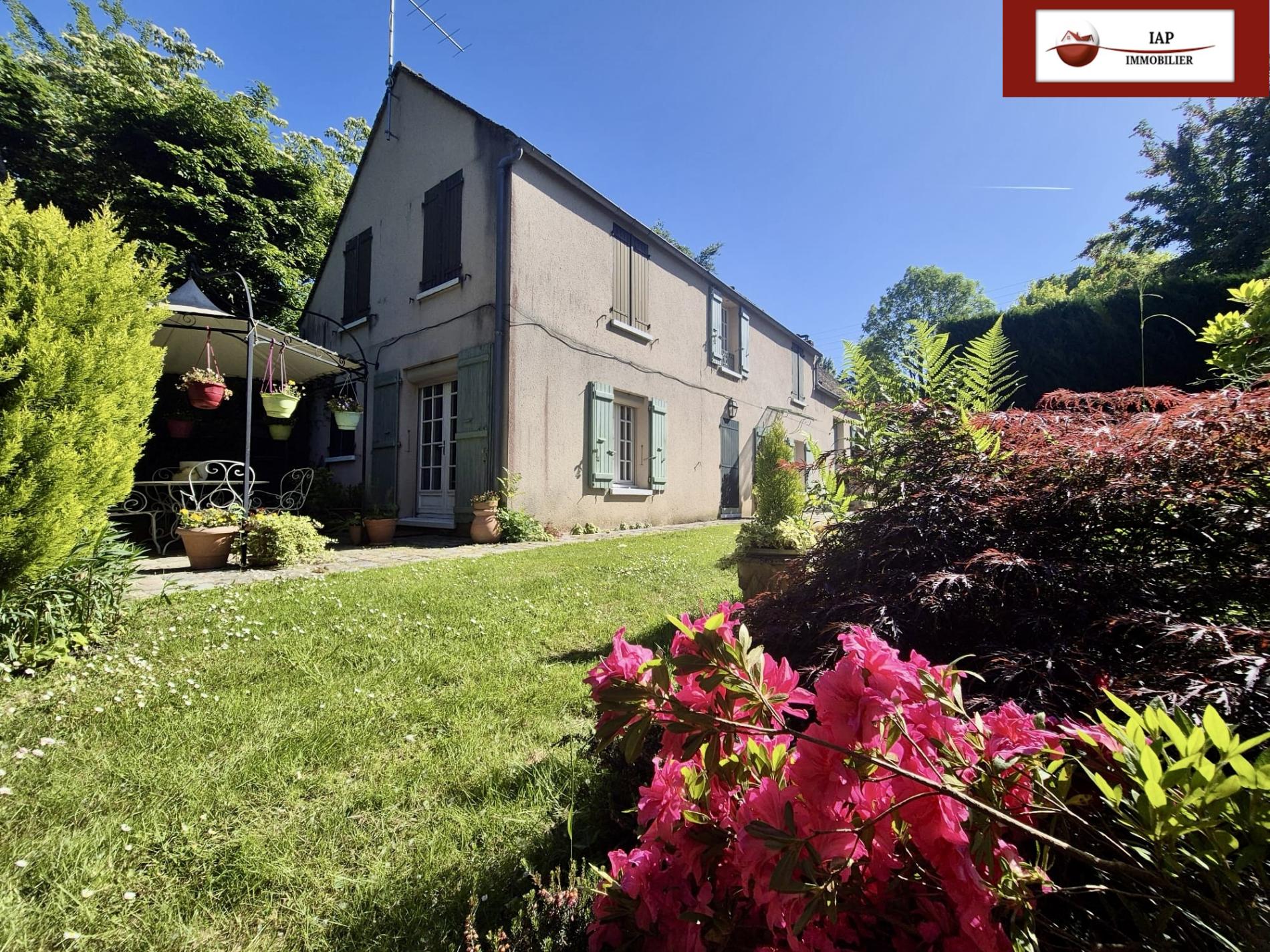 MAISON PLEINE DE CHARME. IDEALEMENT SITUEE