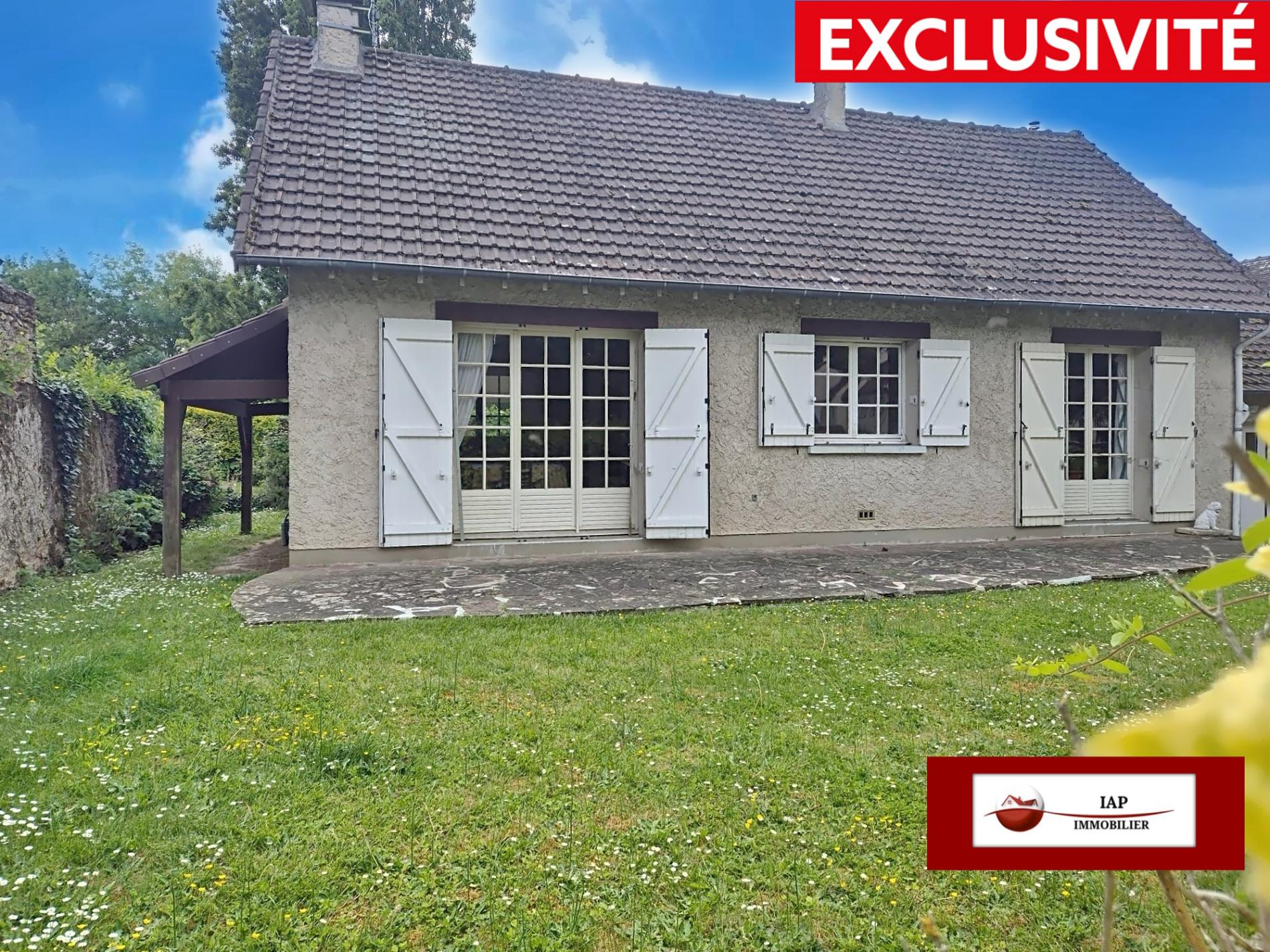 EXCLUSIVITE. ENSEMBLE DE 2 MAISONS. ORGERUS TOUT A PIED SUR 1191 M2