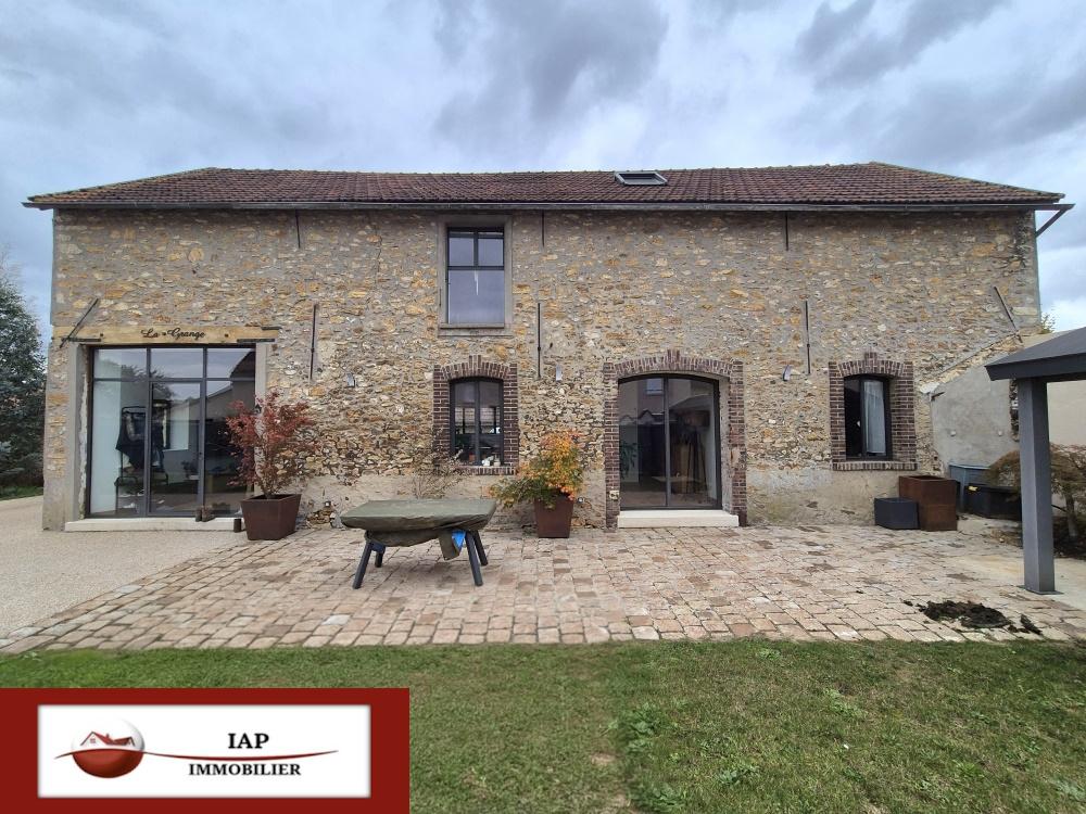 Belle Ancienne en cœur de village