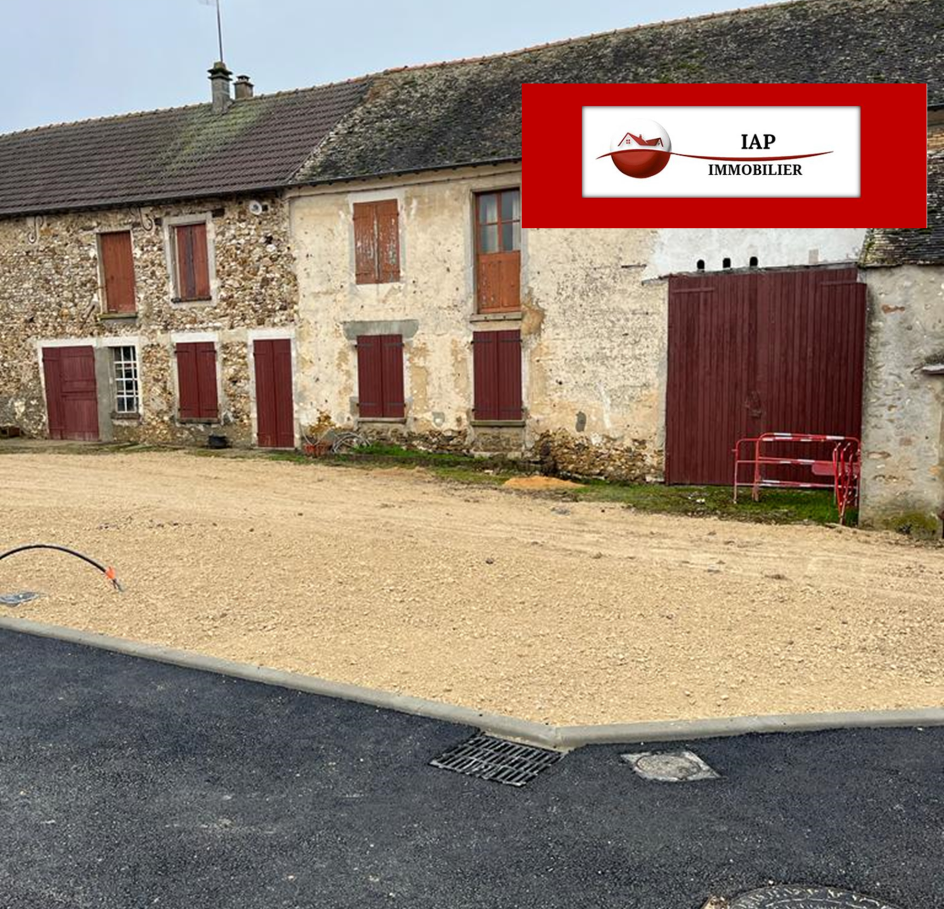 ORGERUS 2 KMS Grange à rénover ISSUE DE LA DIVISION D'UN CORPS DE FERME