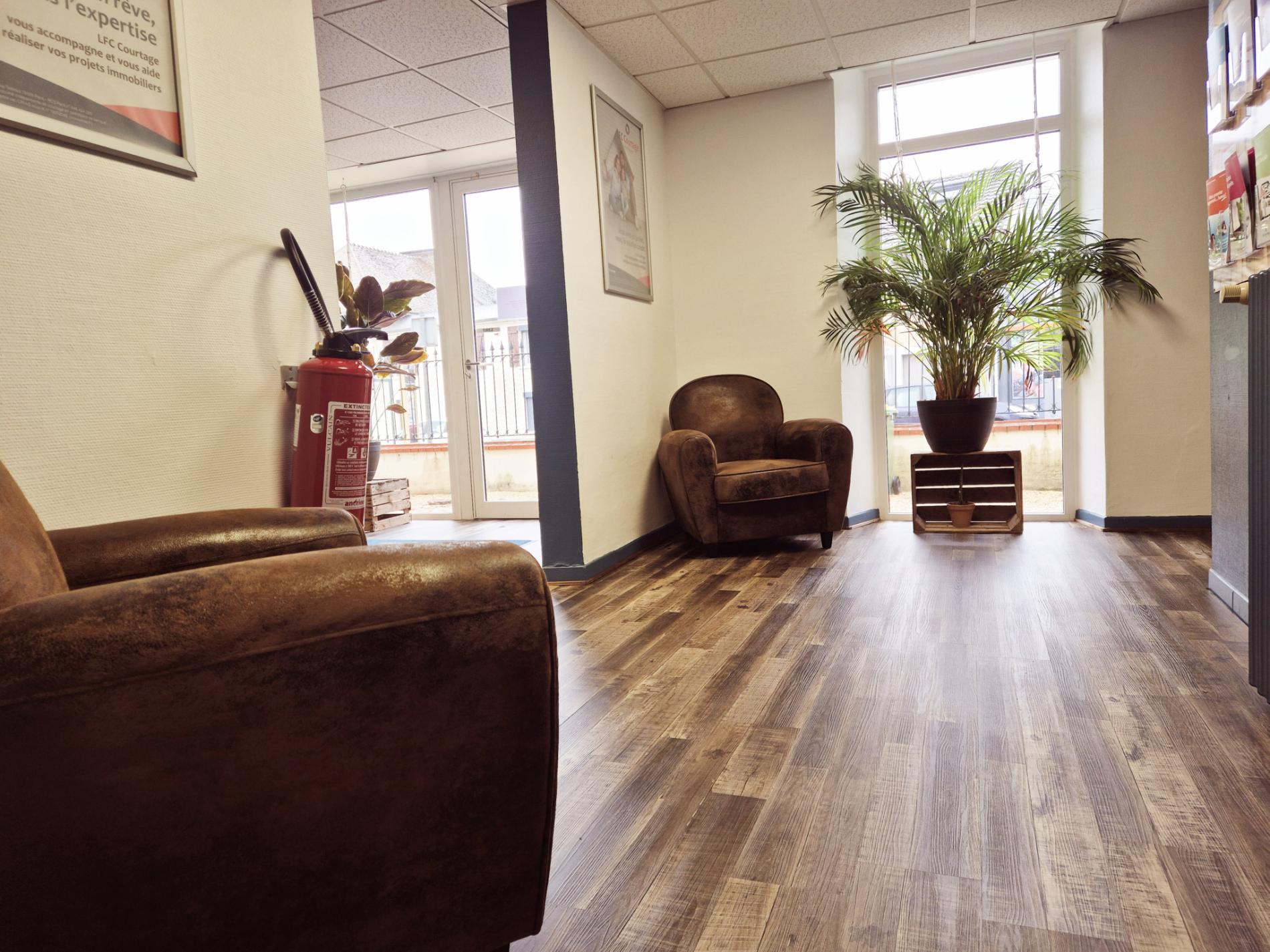 LOCAL COMMERCIAL ORGERUS CENTRE