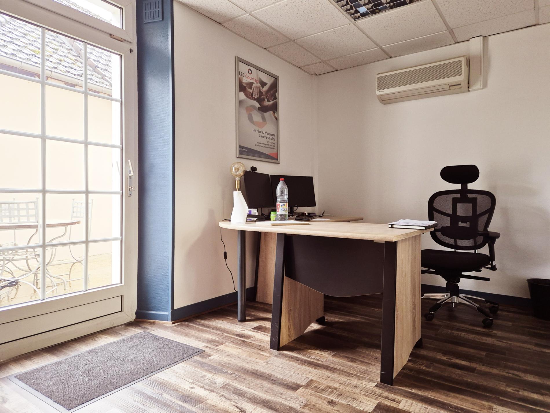 LOCAL COMMERCIAL ORGERUS CENTRE