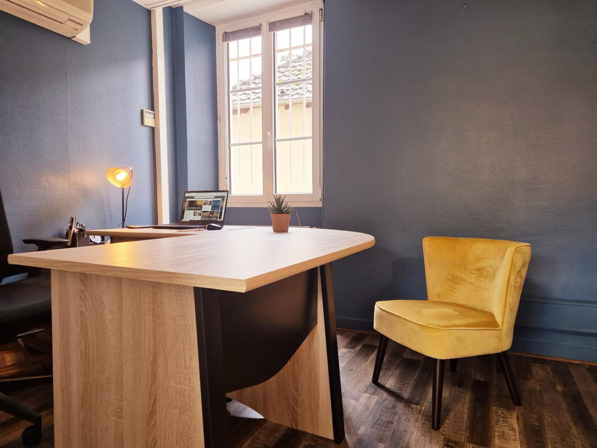 LOCAL COMMERCIAL ORGERUS CENTRE