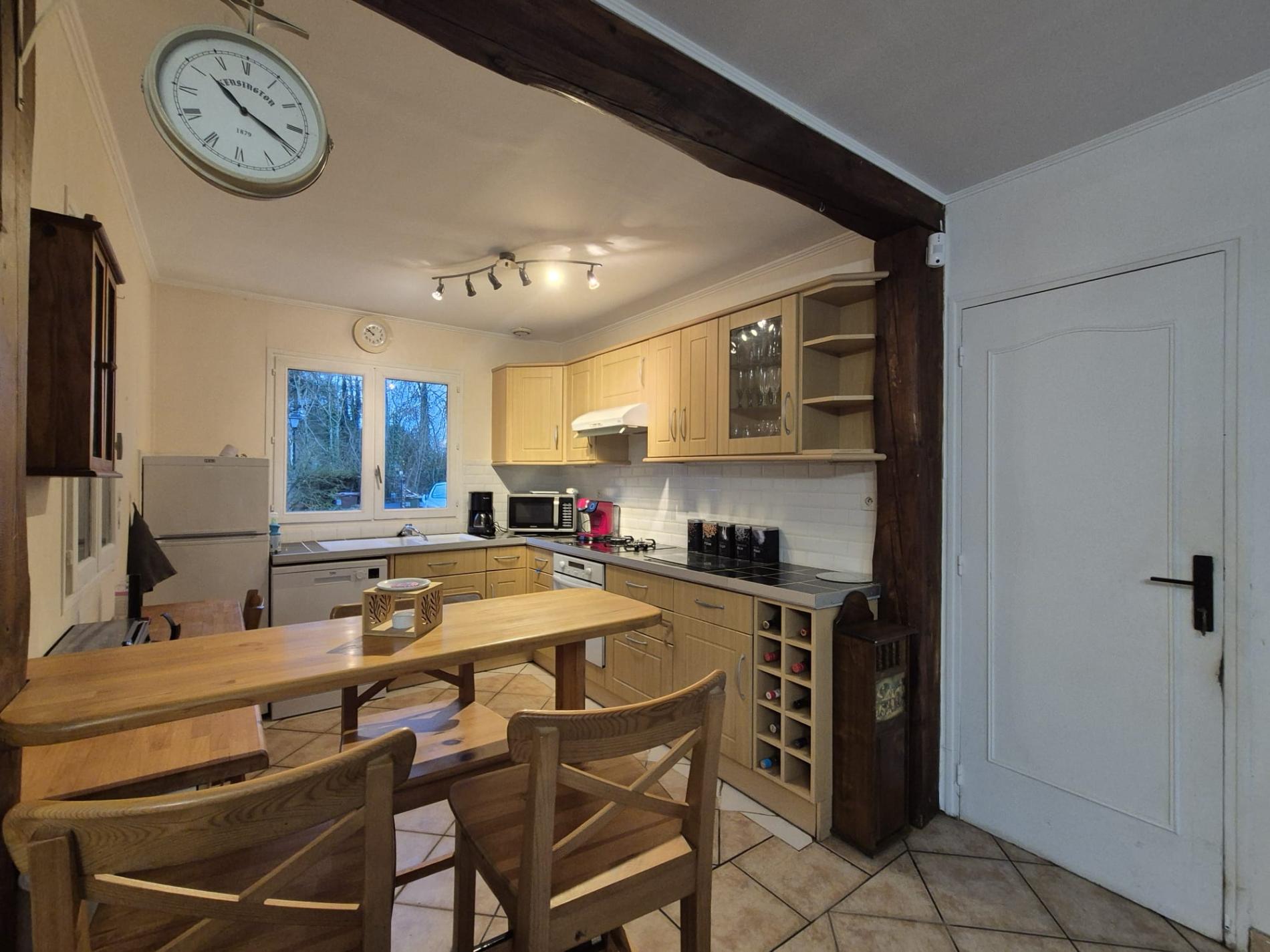 A 3 Km d'ORGERUS OU DE THOIRY MAISON + Studio ou 2 Pièces