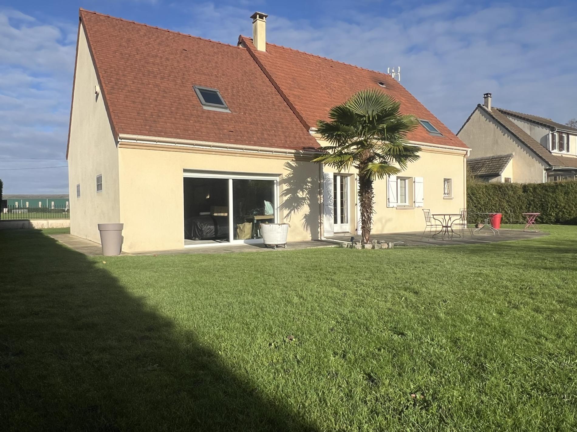 SECTEUR ORGERUS. MAISON FAMILIALE DE CONSTRUCTION TRADITIONNELLE