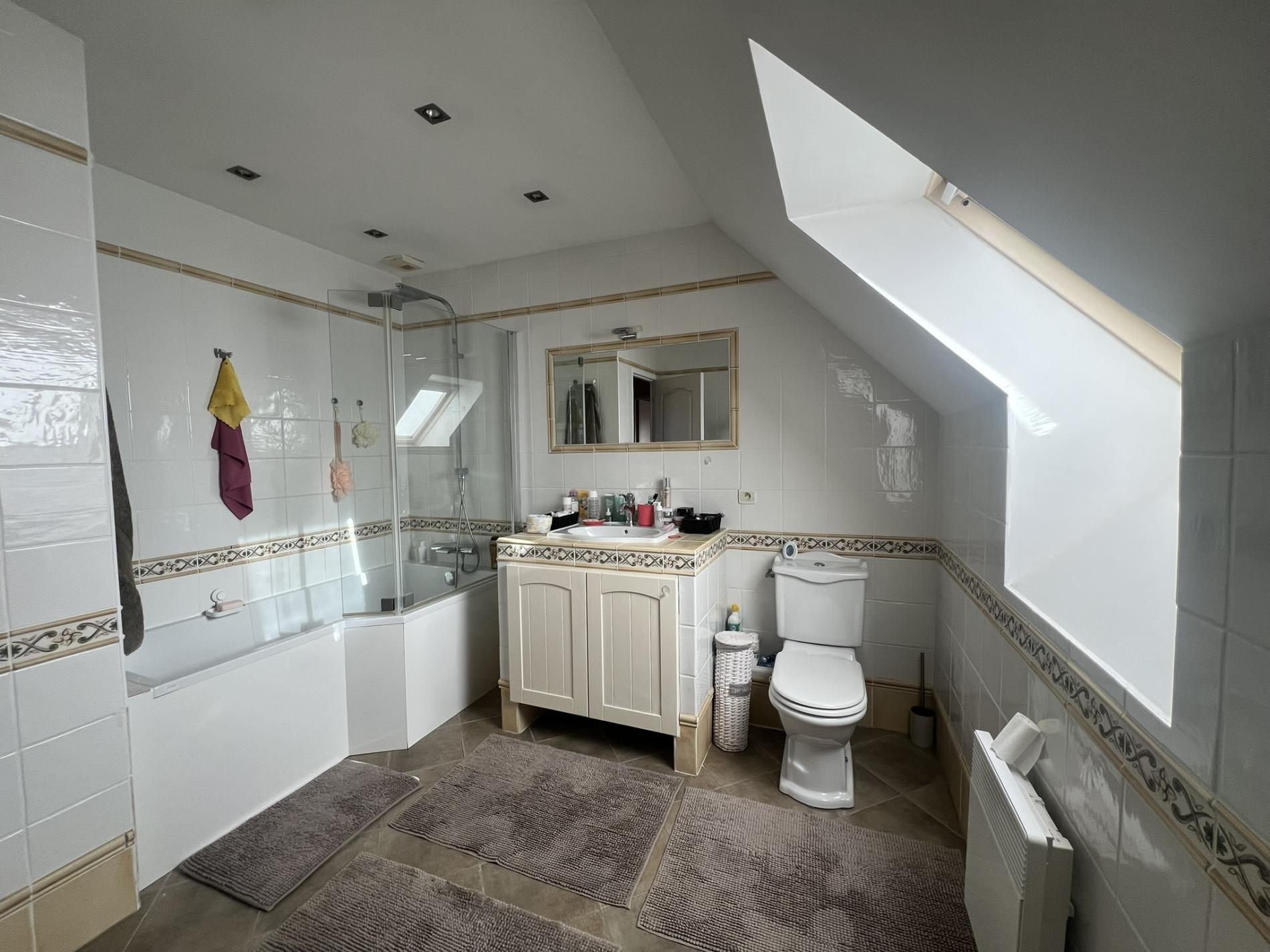 SECTEUR ORGERUS. MAISON FAMILIALE DE CONSTRUCTION TRADITIONNELLE