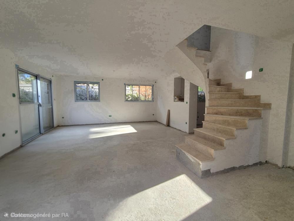 4 MAISONS A TERMINER IDEALEMENT SITUEES AU CENTRE DU VILLAGE / AU CALME