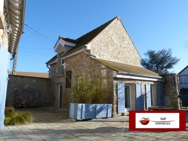 SECTEUR THOIRY. MAISON EN PIERRE  AU CALME ABSOLU