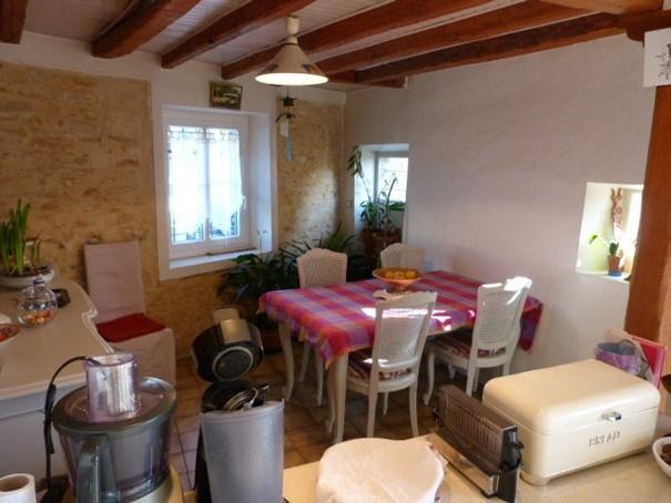SECTEUR THOIRY. MAISON EN PIERRE  AU CALME ABSOLU