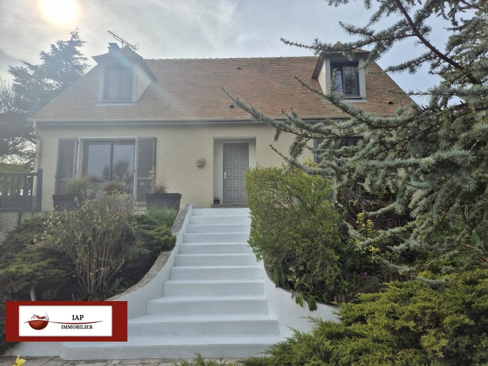 Orgerus 3 KM. Maison agréable et lumineuse. S/SOL TOTAL