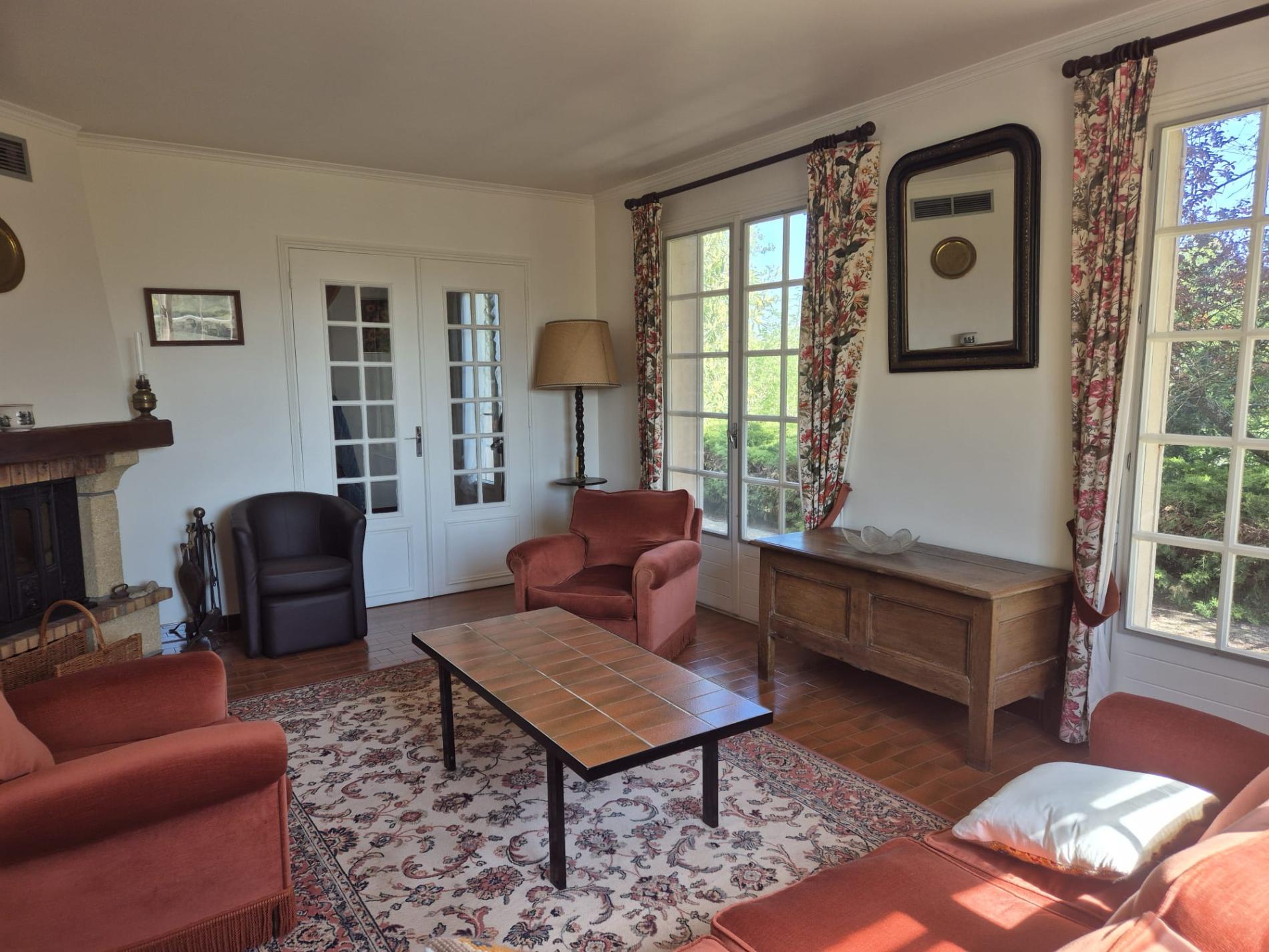 MAISON FAMILIALE SPACIEUSE ET LUMINEUSE