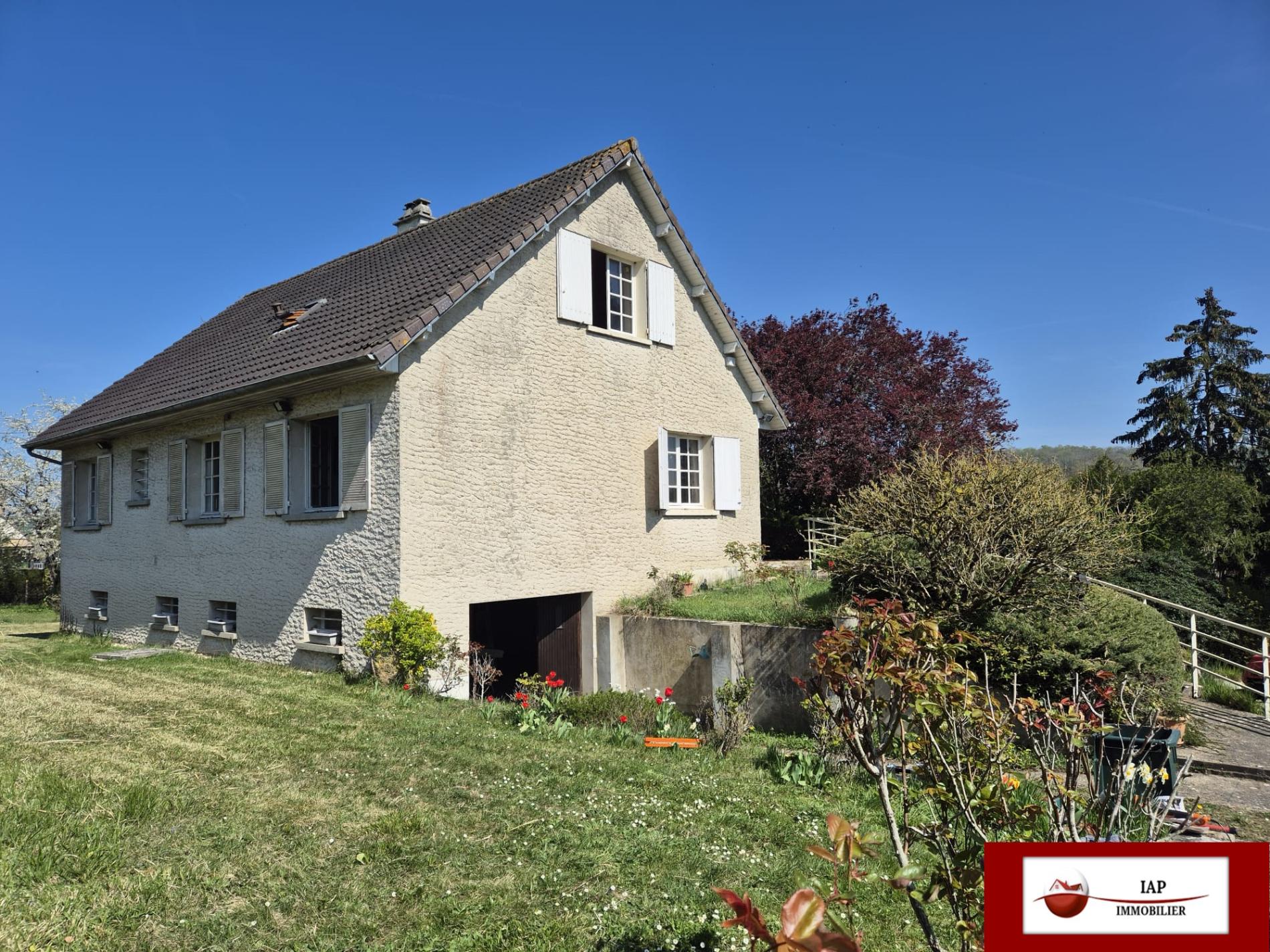 MAISON FAMILIALE SPACIEUSE ET LUMINEUSE