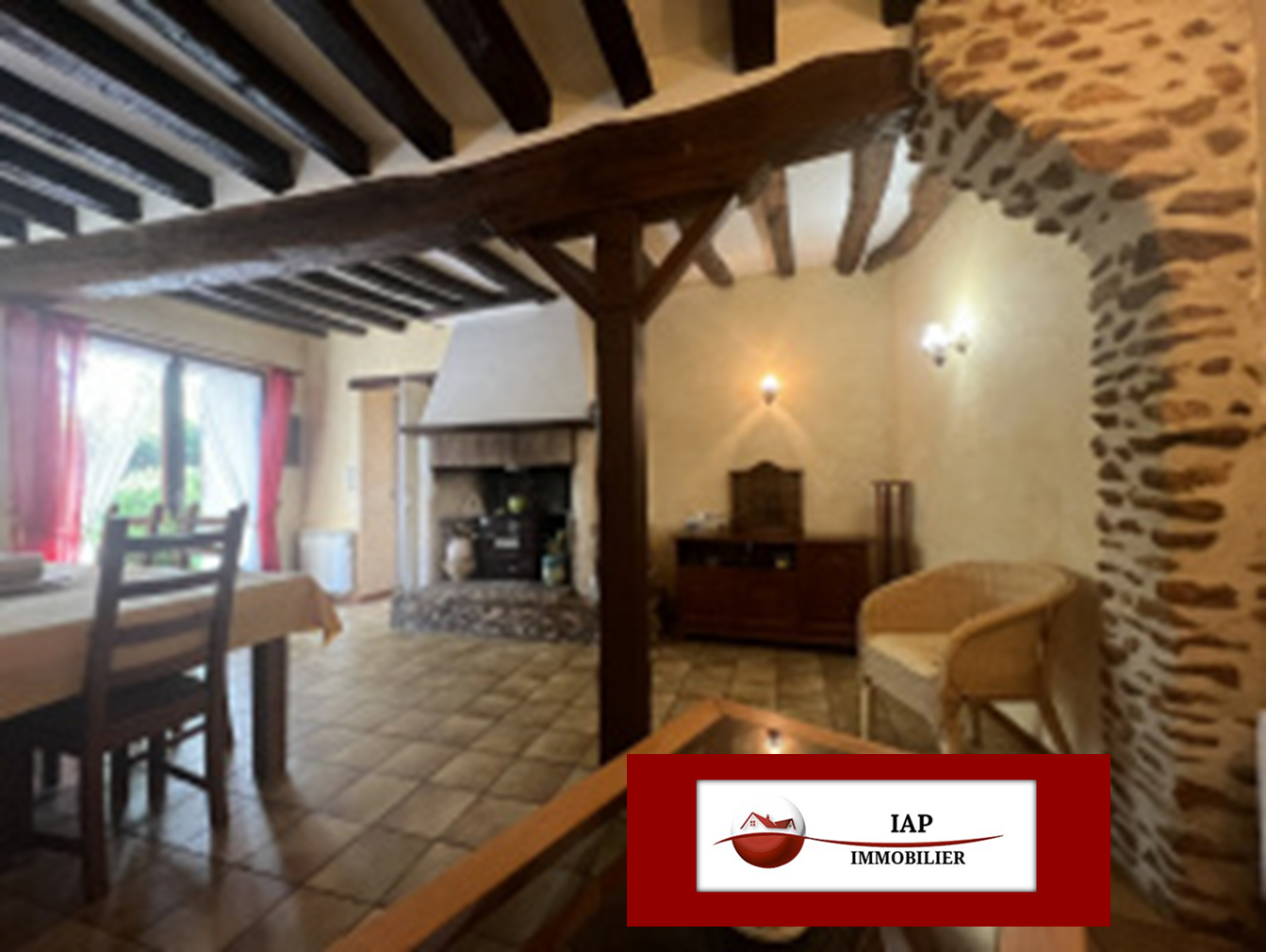 MAISON ANCIENNE SUR 390 M2 DE TERRAIN CLOS /  GARE ET COMMERCES 3 KMS