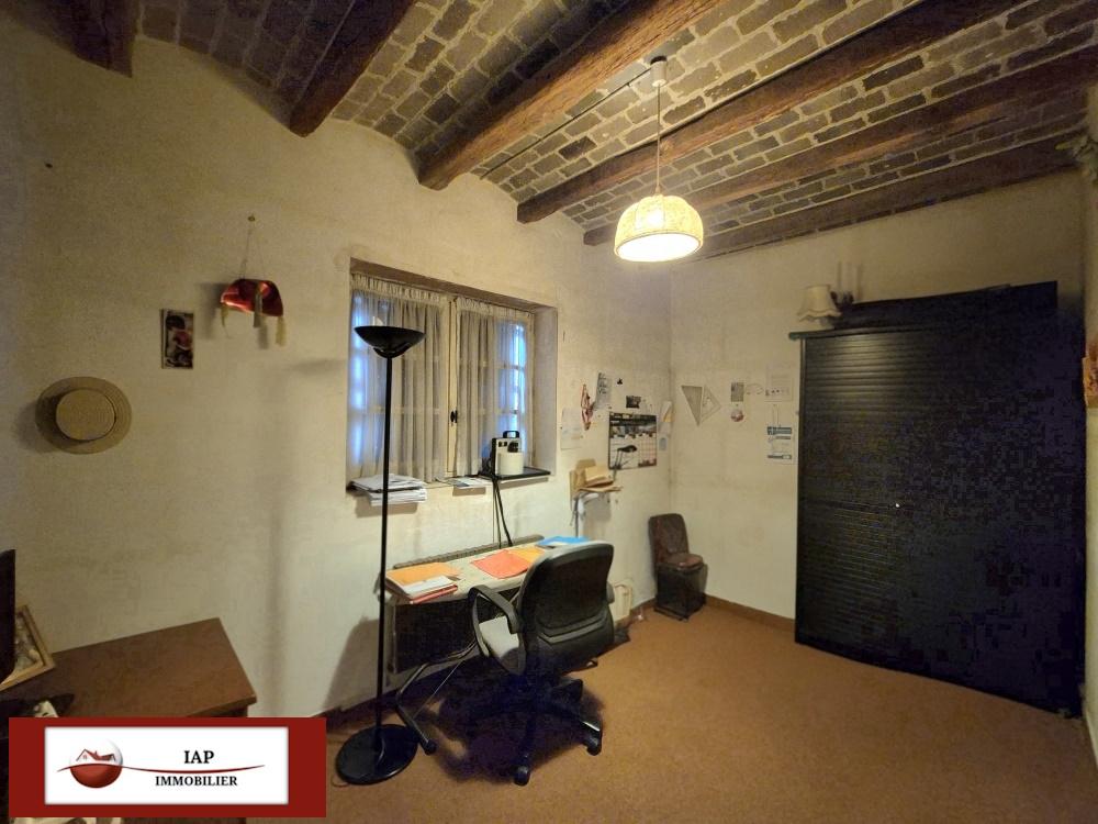 Maison ancienne de caractère avec dépendances