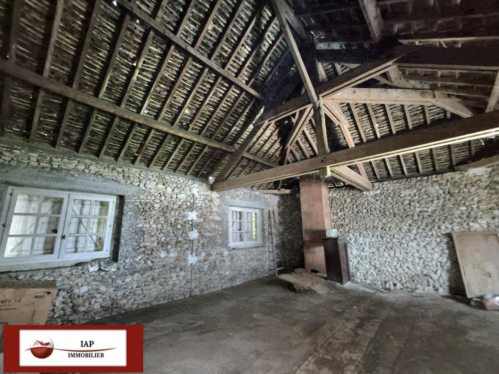 Maison ancienne de caractère avec dépendances